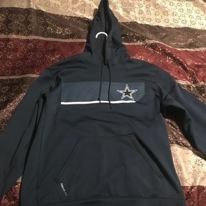 Cowboys Nike Sideline Pullover Performance Hoodie.