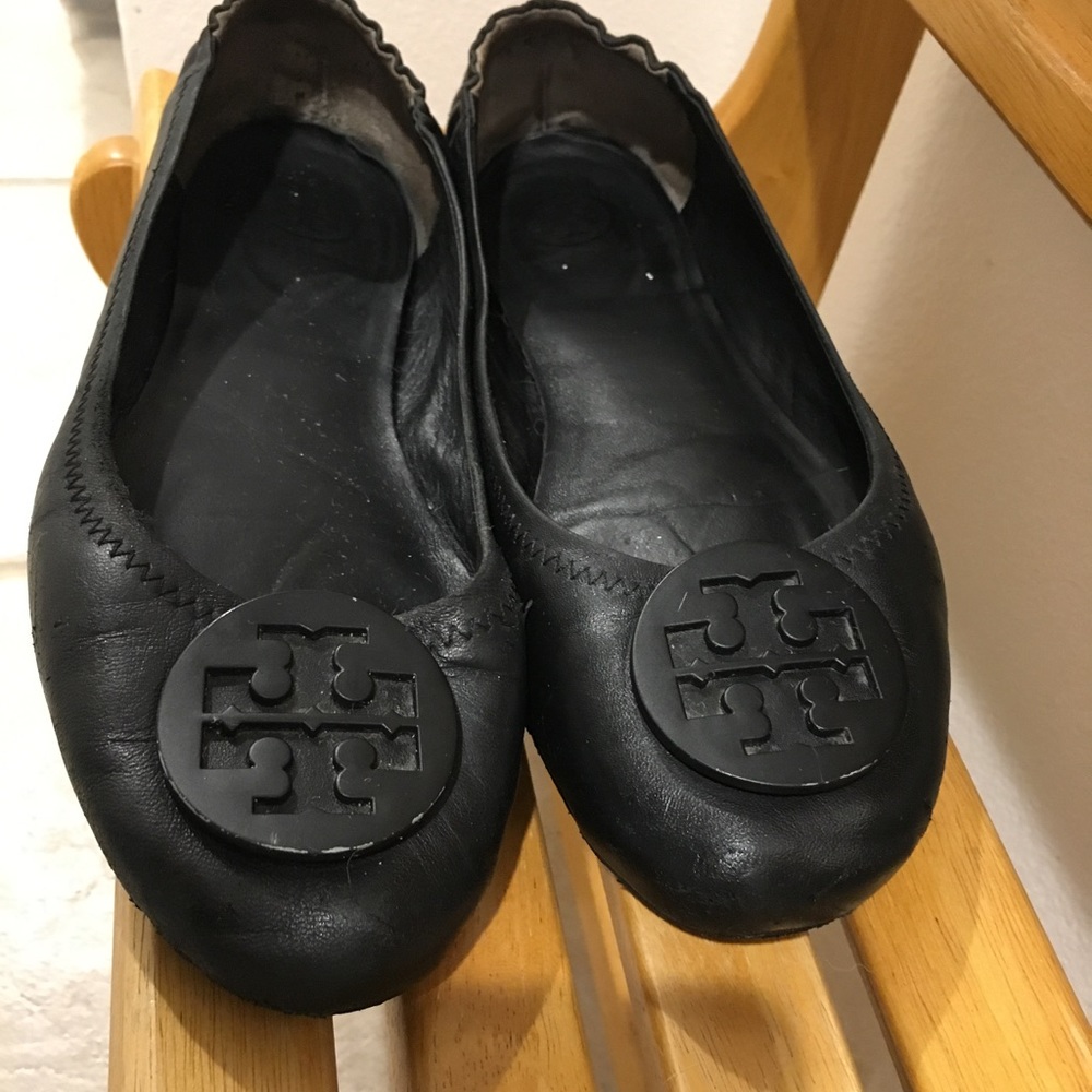 Tory Burch Minnie Black Flats used size 9