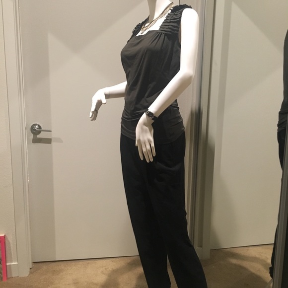 Hugo Boss slate-colored top with ruffle. - Picture 3 of 6