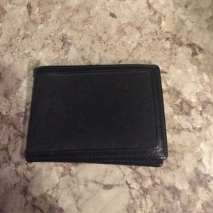 100% authentic Gucci small wallet black gg