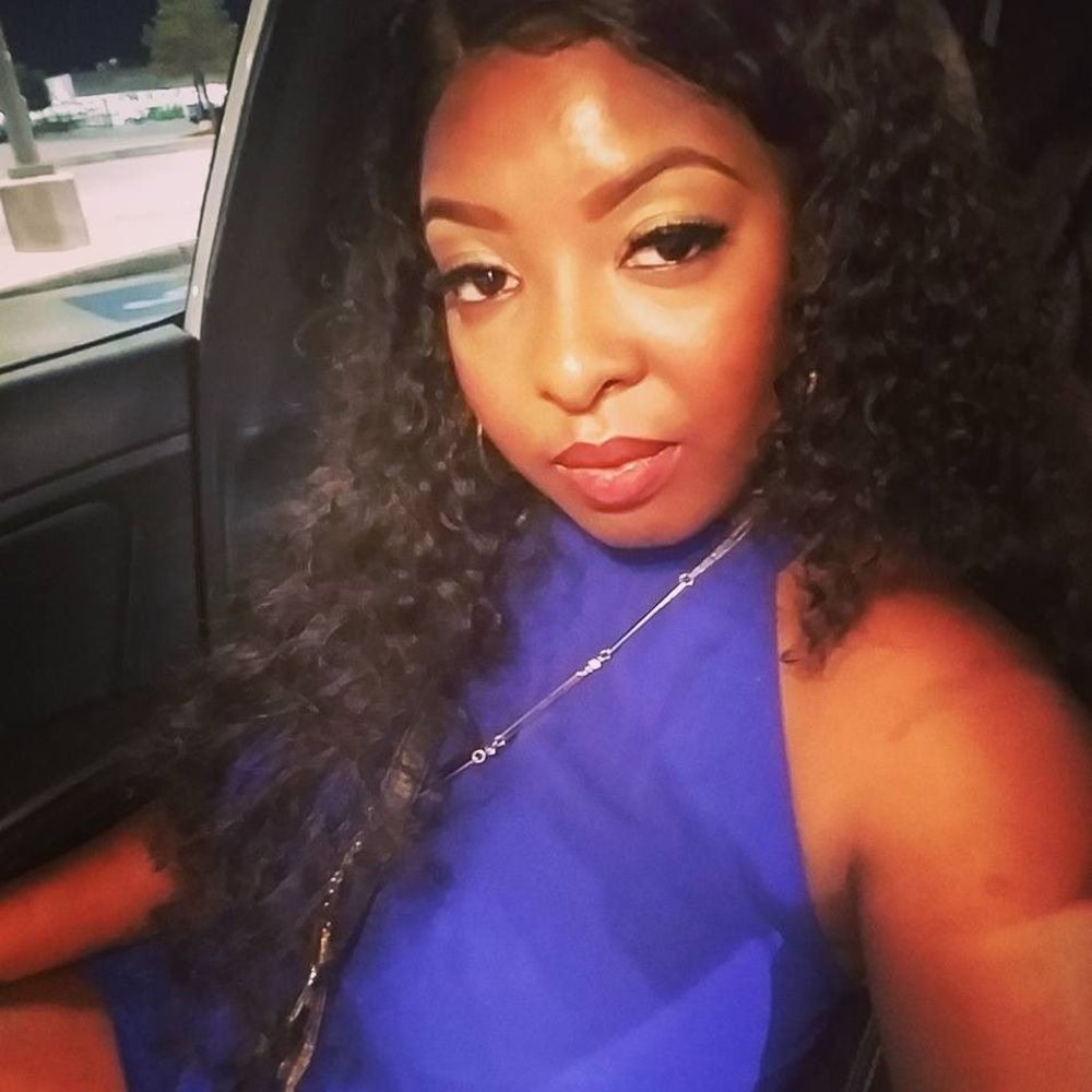 Meet your Posher, Iesha