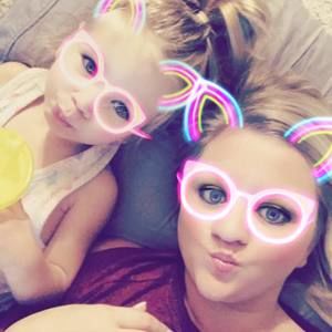 Meet your Posher, Stacy