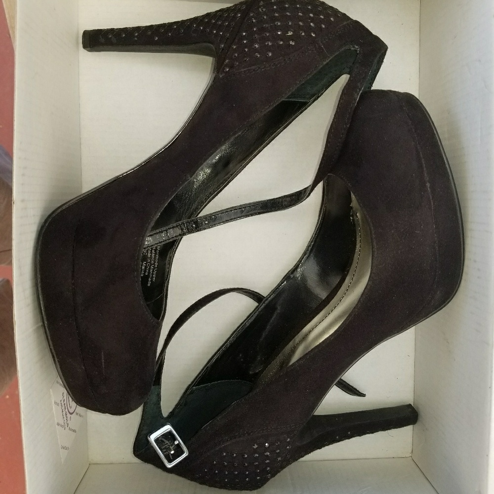 Black heels