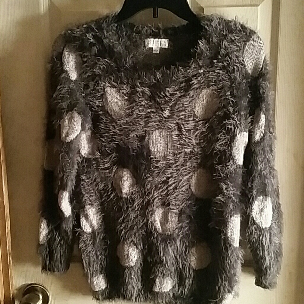 Super soft gray and white sweater