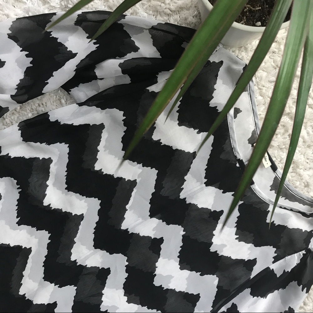 Women's Chevron Blouse