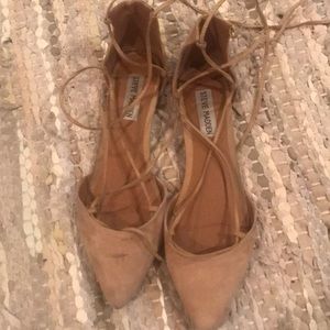 Steve Madden lace up tan flats