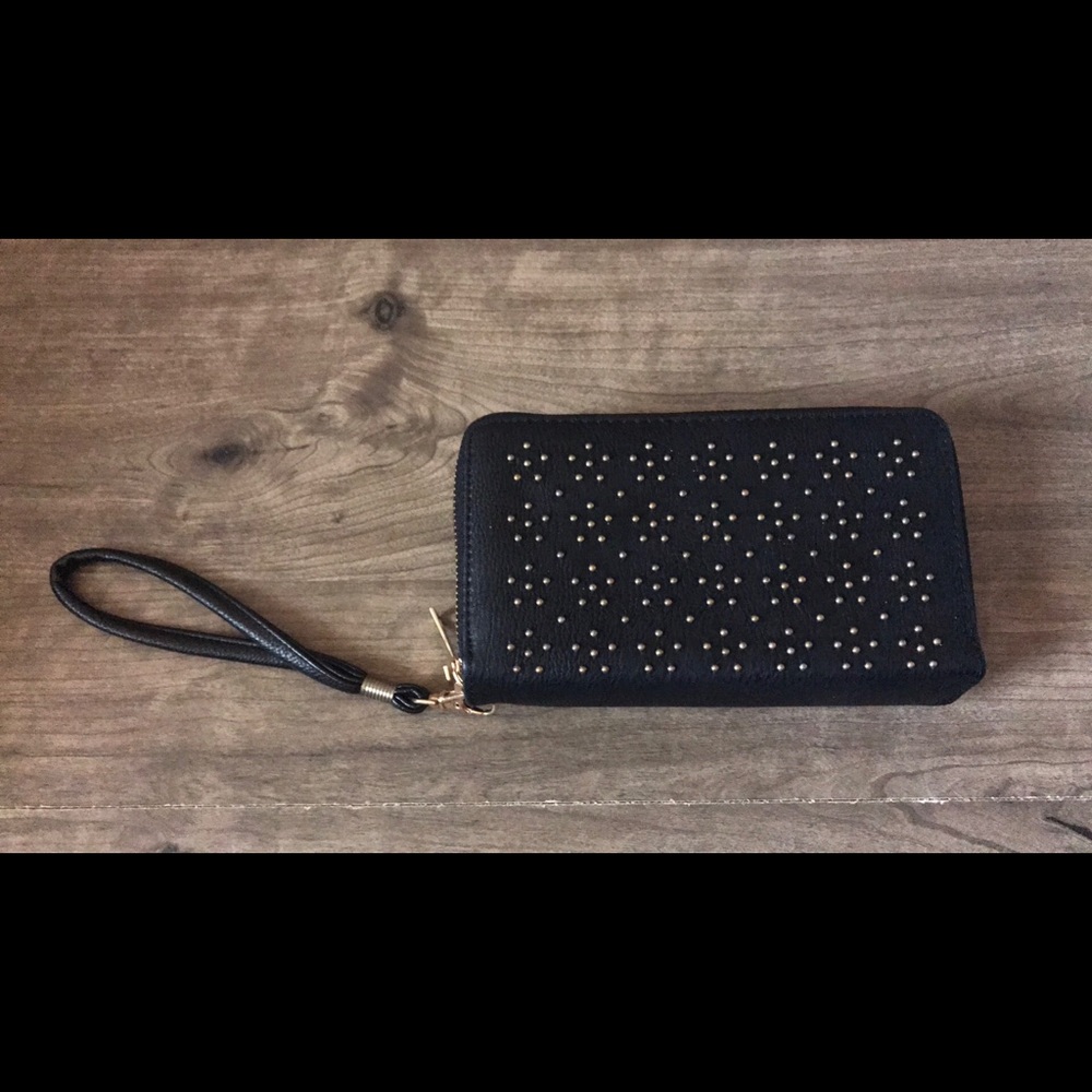 Double zipper wristlet wallet