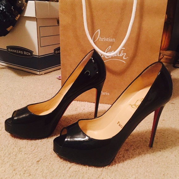 New Very Prive Christian Louboutins - Picture 2 of 6