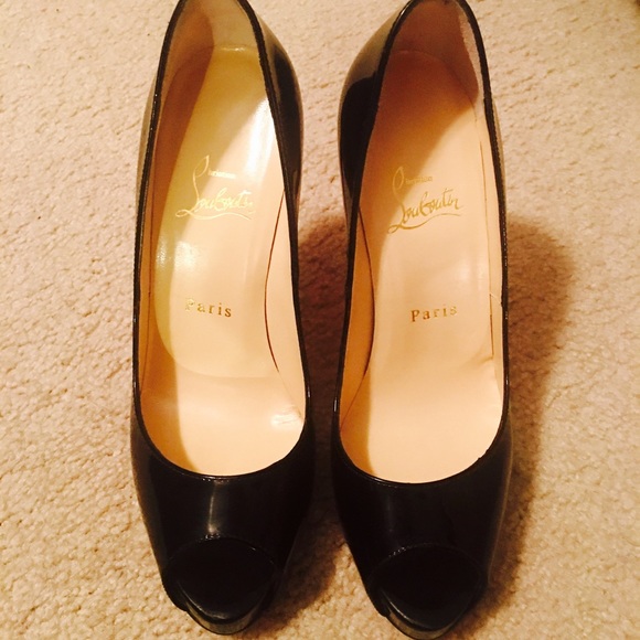 New Very Prive Christian Louboutins - Picture 3 of 6