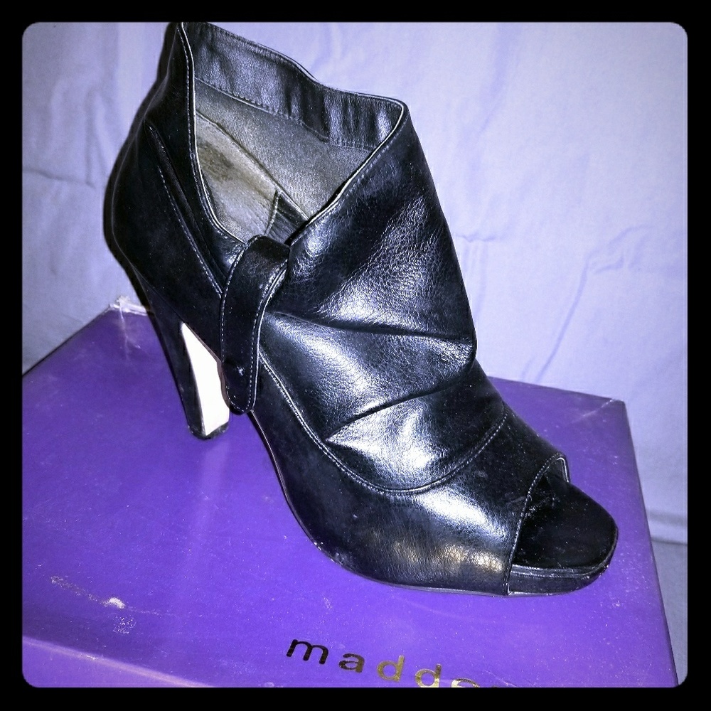 Madden Girl leather Booties