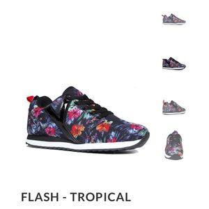 NWT YRU Tropical Flash Sneakers