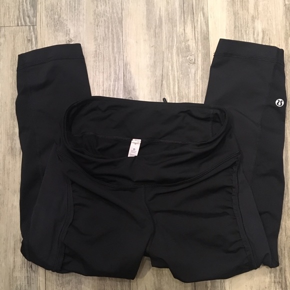 Black Lululemon Athletica yoga - Picture 2 of 4