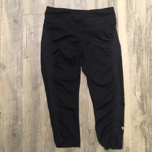 Black Lululemon Athletica yoga - Picture 3 of 4