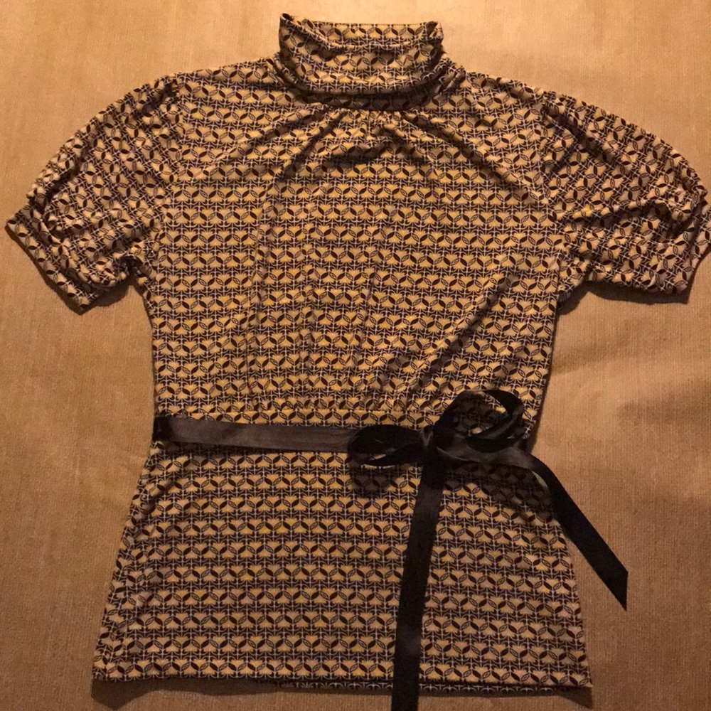 HEART SOUL HIGH NECK TOP WITH FITTED WAIST
