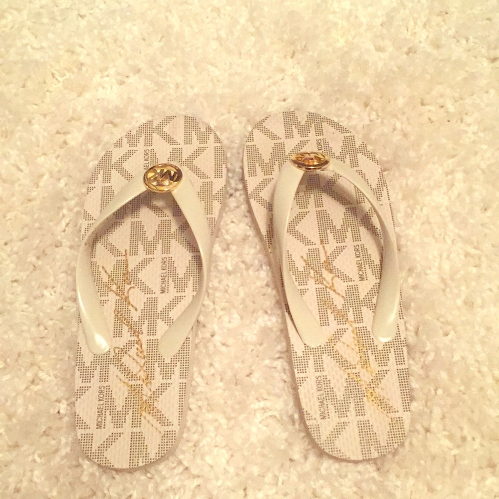 Michael kors flip flops