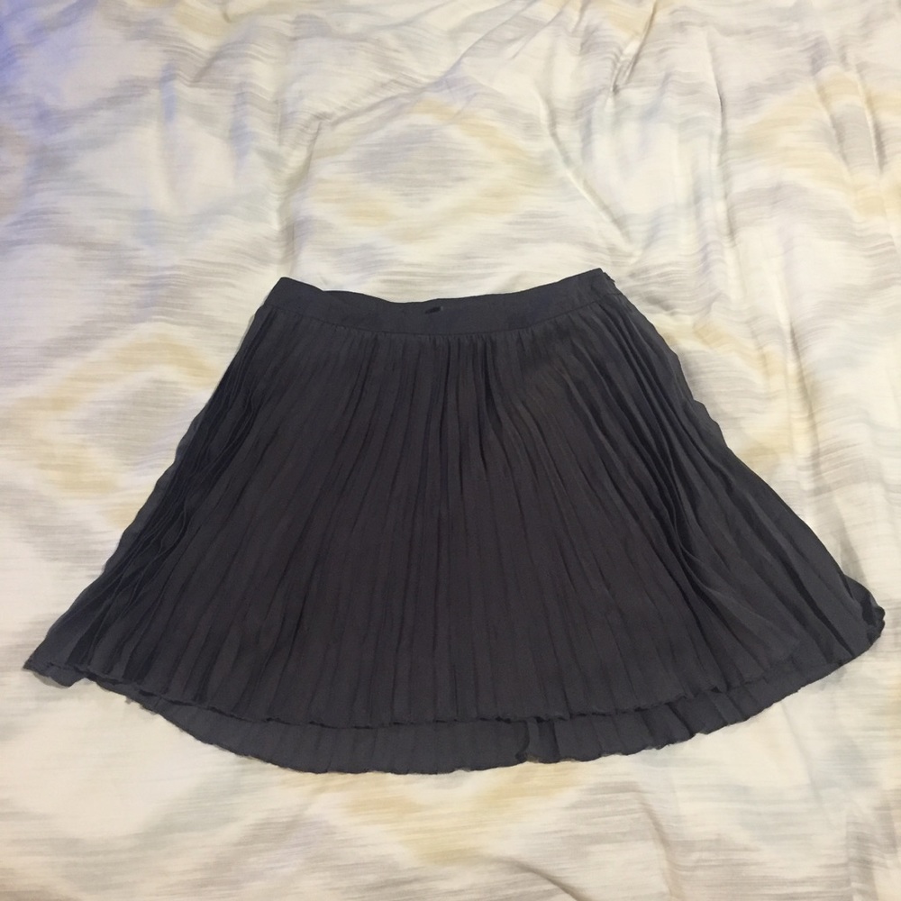 Kensie pleated skirt grey size 8