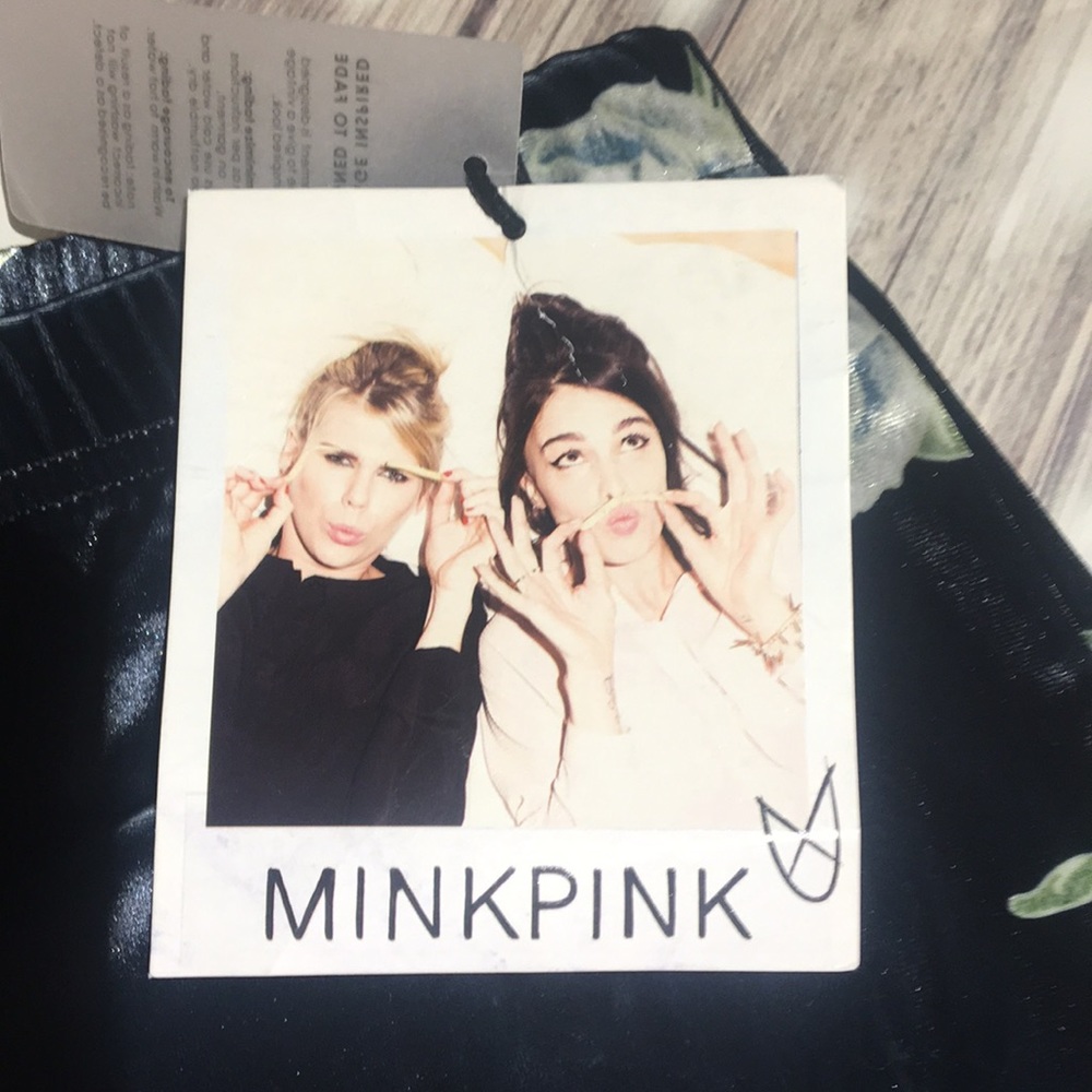 🆕Mink Pink ORIENTAL BLOOM VELVET FLARES - Picture 7 of 8