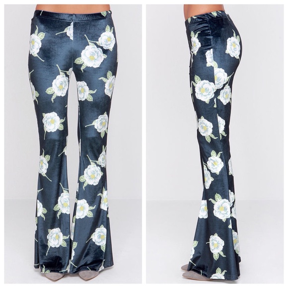 🆕Mink Pink ORIENTAL BLOOM VELVET FLARES - Picture 3 of 8