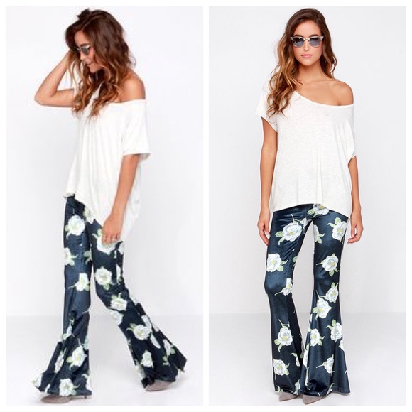 🆕Mink Pink ORIENTAL BLOOM VELVET FLARES - Picture 4 of 8