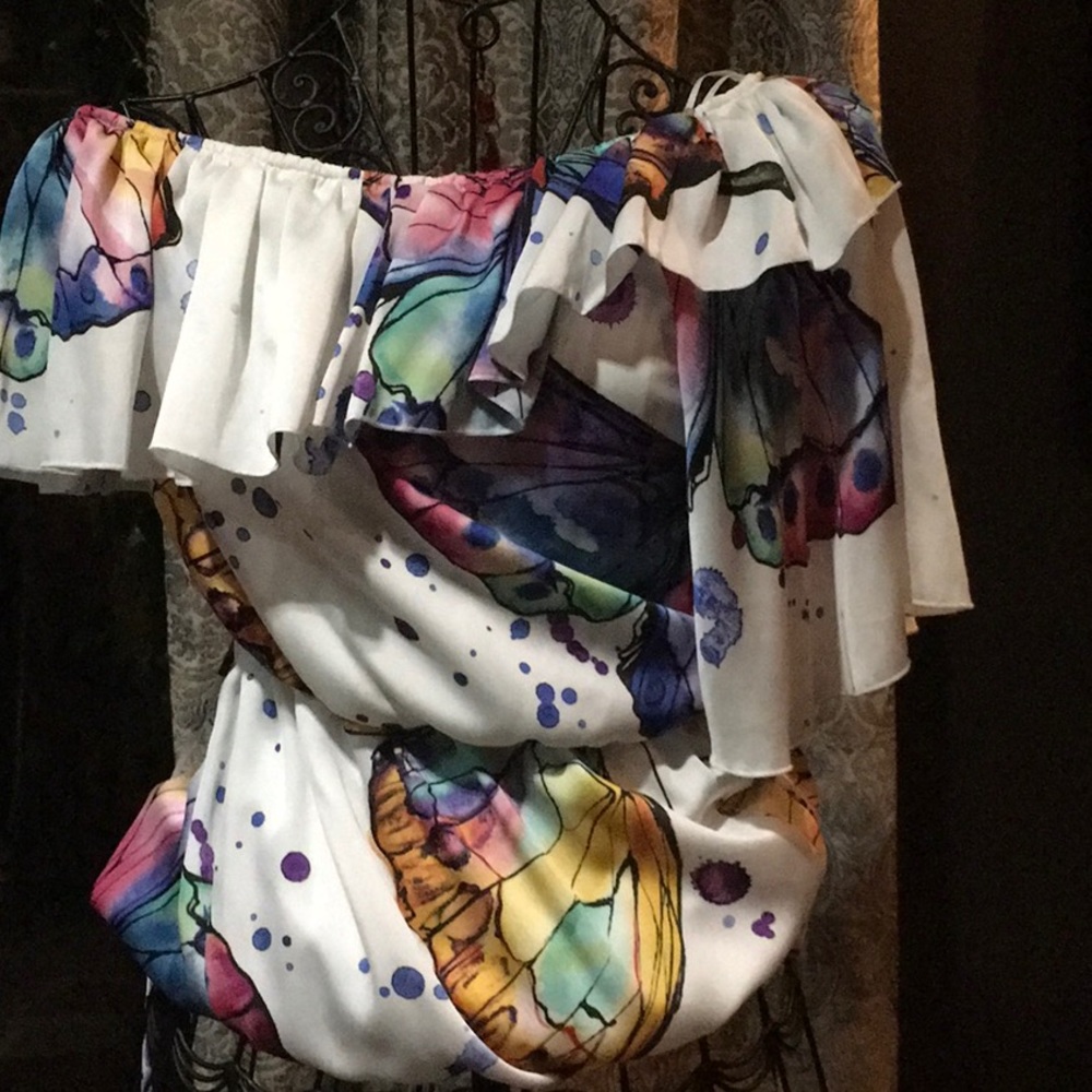 Blouse - Picture 2 of 3