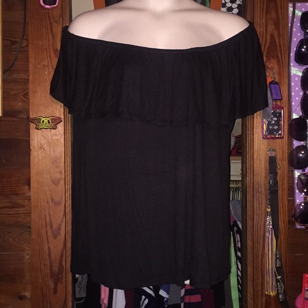 NWT Off shoulder top