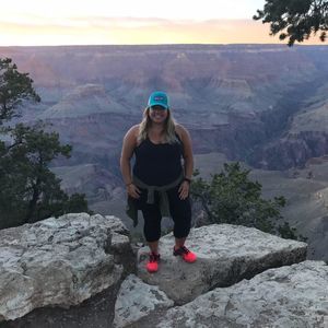 Meet your Posher, Elissa