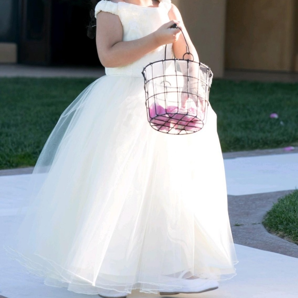 Custom-made Flower Girls Dress 2 to 3 yr old child