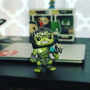 Meet your Posher, Cesar