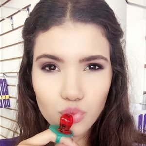 Meet your Posher, Ivanna