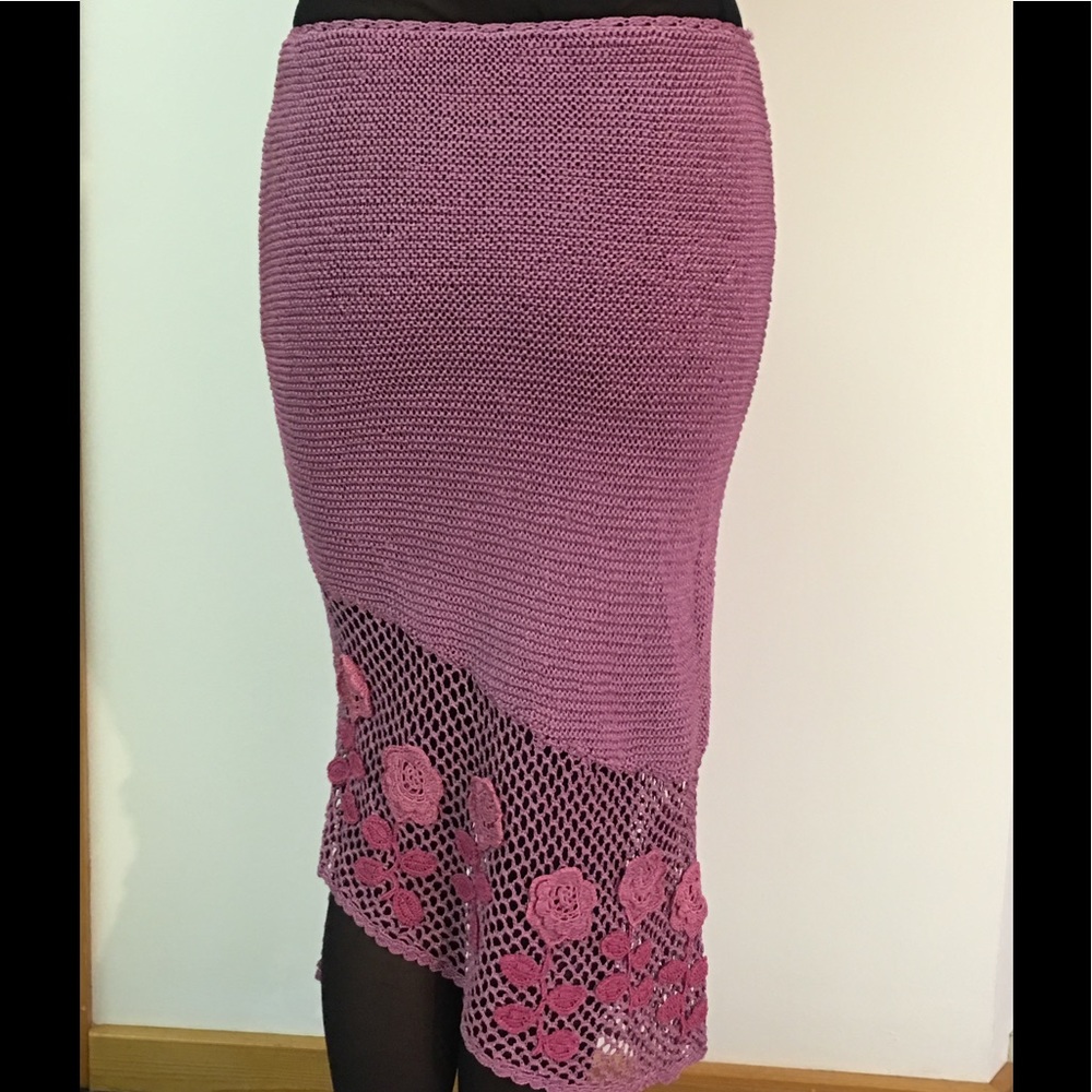 DK PINK HEAVY SILK FEELING KNIT UNEVEN HEM SKIRT - Picture 2 of 4