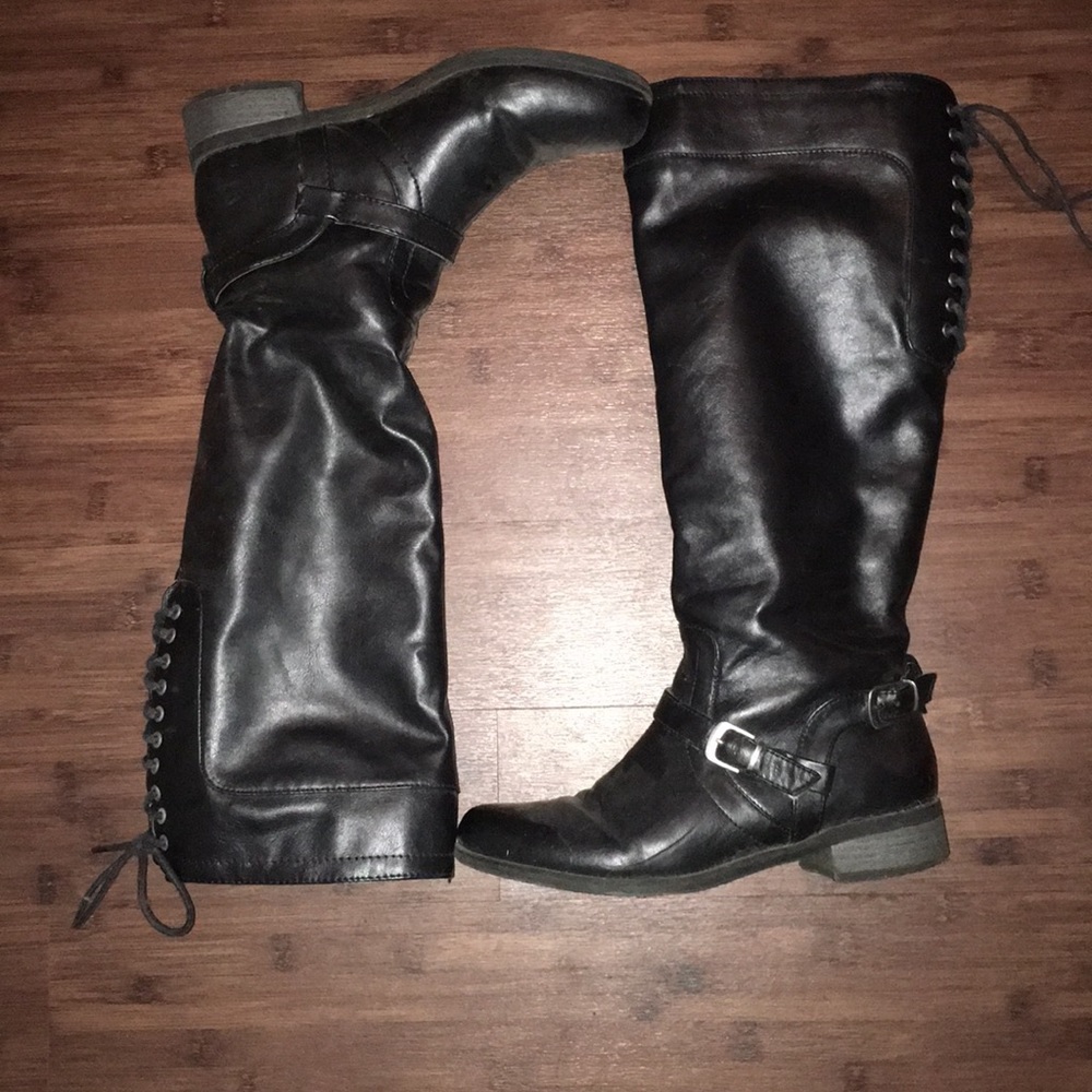 Black riding boots