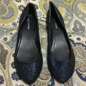 Call it Spring navy blue glittery flats, NWT