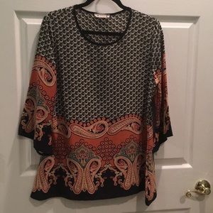 Green & Black Bell Sleeved Tunic Top