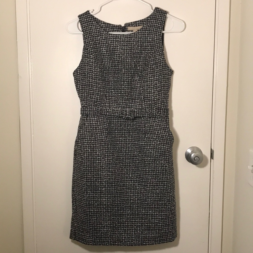 Banana Republic navy and white lined/belted dress