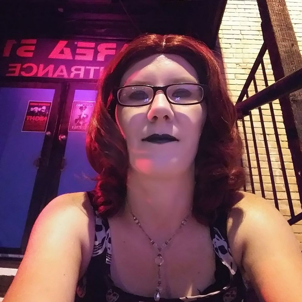 Meet your Posher, Toni