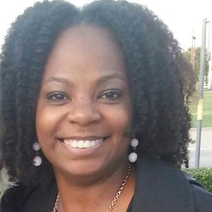 Meet your Posher, Raynetta