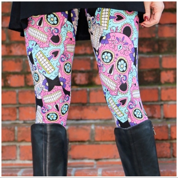 Sugar Skull Leggings - Picture 2 of 3
