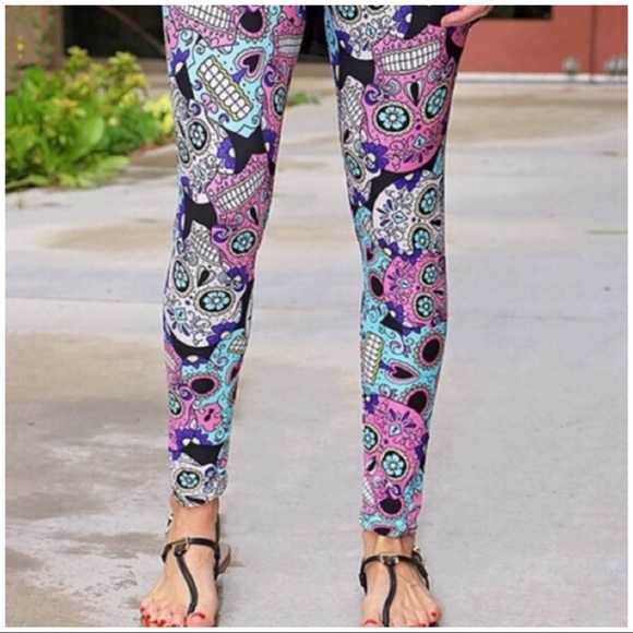 Sugar Skull Leggings - Picture 3 of 3