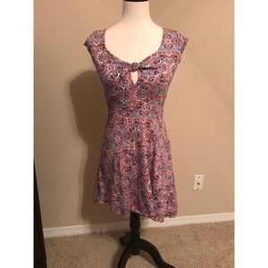 Short sleeve dress