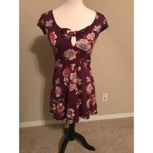 Short sleeve dress