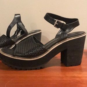 DV Dolce Vita Platform heels