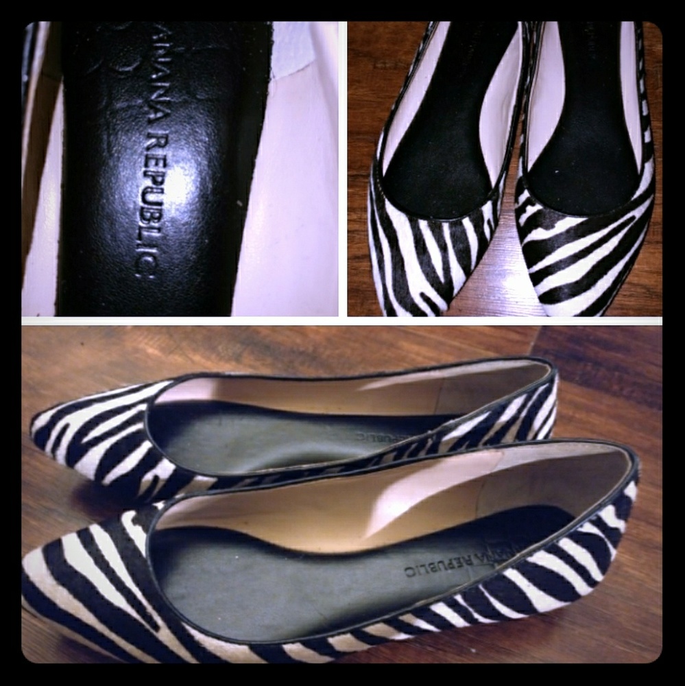 Banana Republic Zebra Flats
