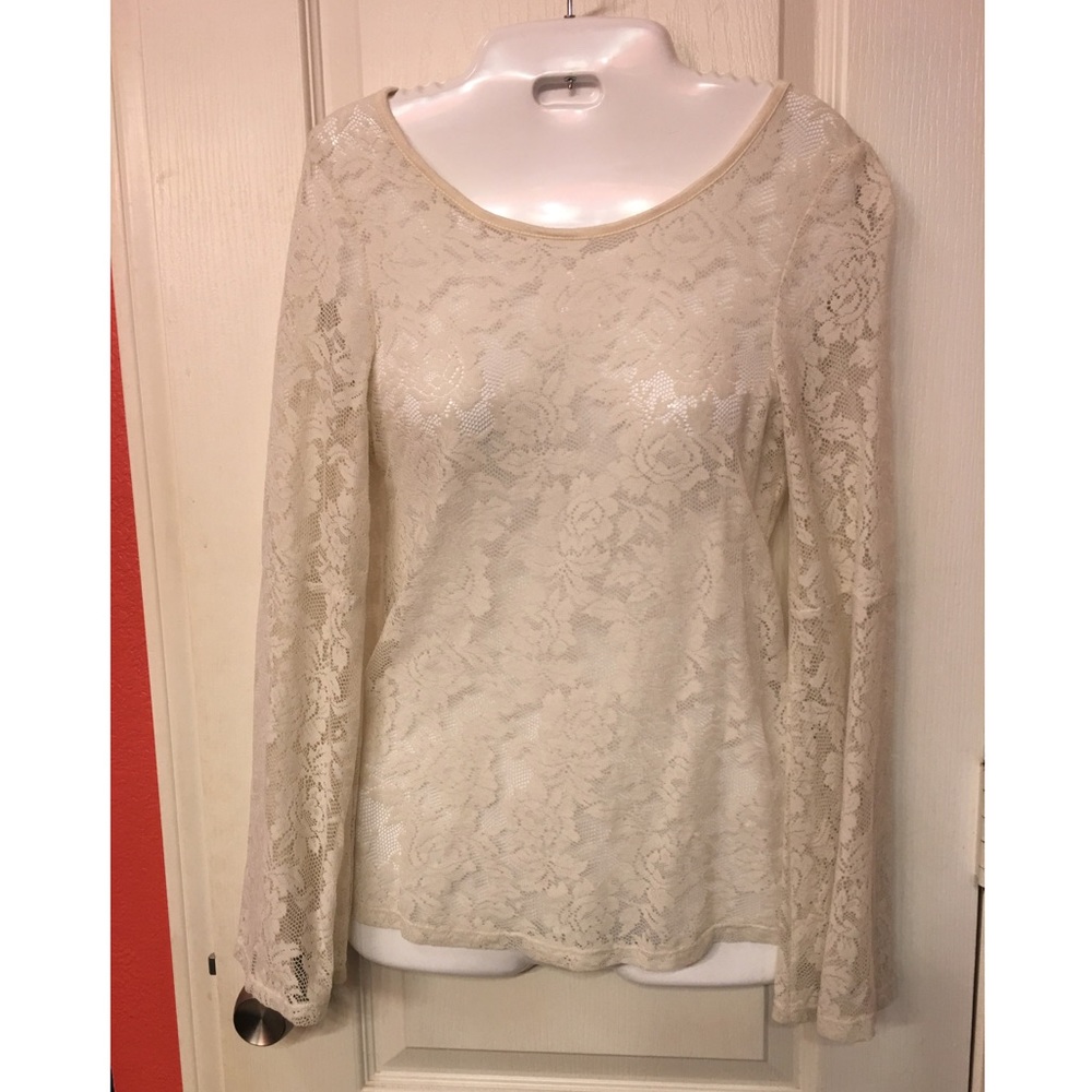 Lace fitted blouse
