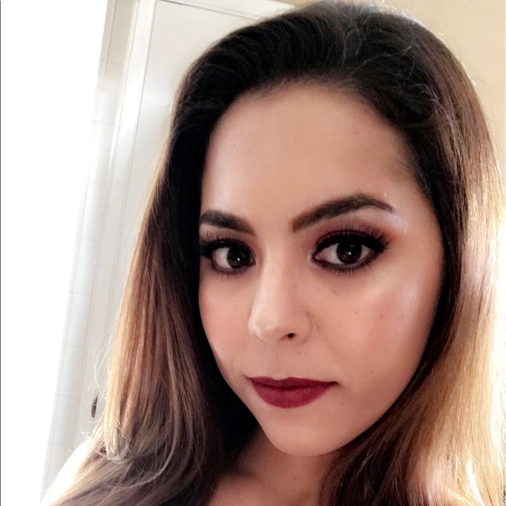 Meet your Posher, Priscilla