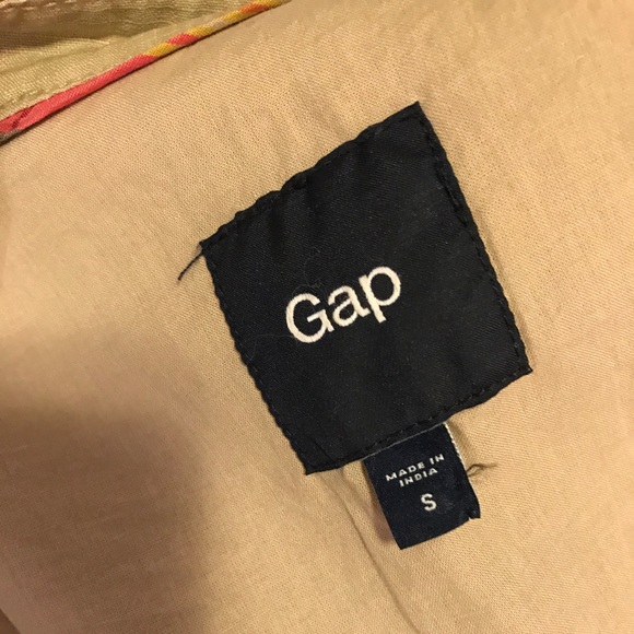 🎉🎉 Flash sale! Tan Beige jacket by gap - Picture 6 of 7