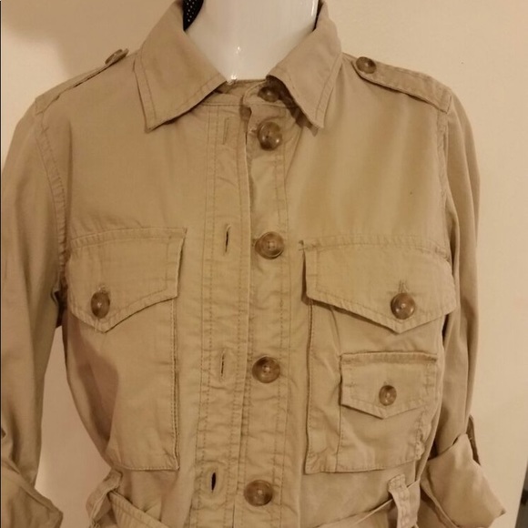 🎉🎉 Flash sale! Tan Beige jacket by gap - Picture 3 of 7