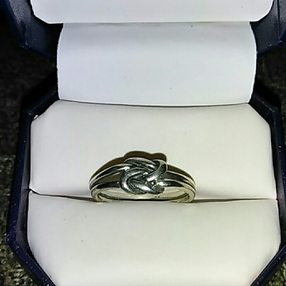 Antique Sterling silver Celtic knot ring