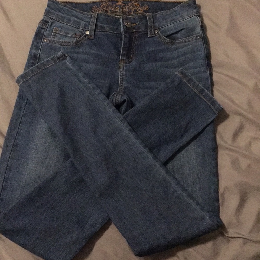 Dark wash skinny jeans