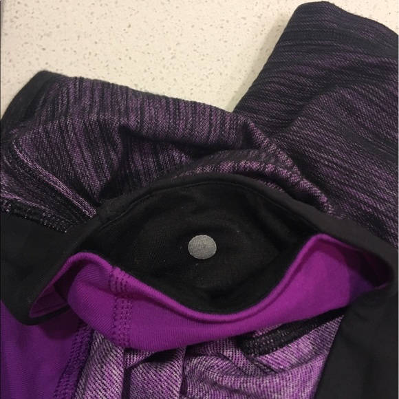 Lululemon long pants purple and black - Picture 4 of 4