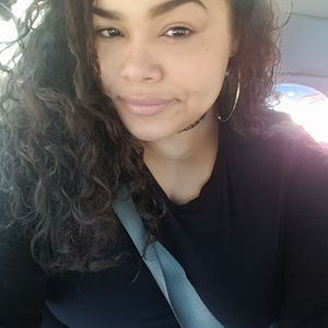 Meet your Posher, Shaina